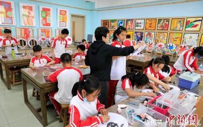 以規(guī)范促減負(fù) 遼寧加強(qiáng)美術(shù)輔導(dǎo)服務(wù)管理的實(shí)踐探索